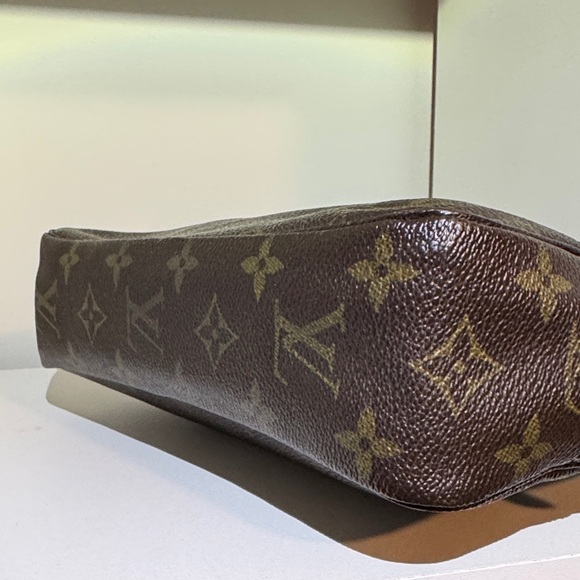 Louis Vuitton Trousse 23 Toiletry Pouch Monogram Vintage - Picture 5 of 13